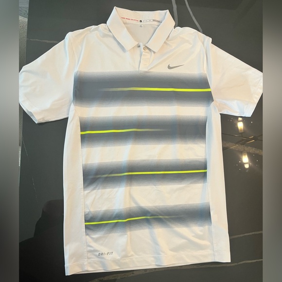 Nike Golf Tiger Woods Collection Golfshirts - Picture 5 of 6